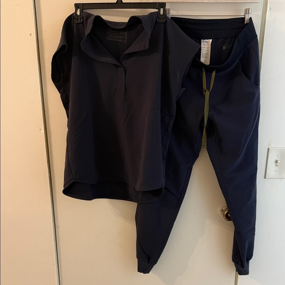 Figs Women's Dark Blue Track Pants and Top Set